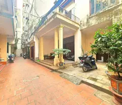 selling land and giving away a house close to bo de street - lake view - 55m car, 5m frontage, slightly 13 billion (tl)