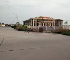selling land at auction to donate to kinh mon hai duong at any price