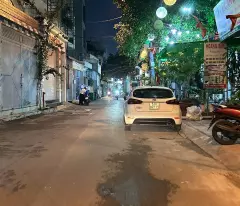 selling land to build a high-rise house of 112m2, duong quang ham, 4m wide, close to binh thanh, slightly 11 billion.