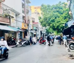 selling land to give away an old 2-storey house on hang kenh street, le chan, hai phong, 64m2, price 9.6 billion