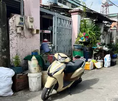 selling land to give away house c4 136m2 in front of go cong long thanh my market, price 6.x billion