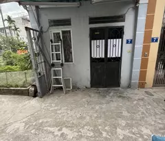 selling level 4 house with bi, car parking. 48m, only slightly 3.5 billion.