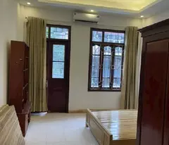 selling minh khai house with 6 floors, people built 3 floors to avoid motorbikes of trung sisters