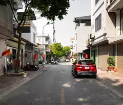 selling minh khai townhouse 58m². 5t.mtx5m elevator, car to house