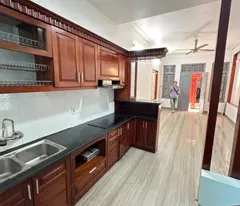 selling minh khai townhouse, hai ba trung, 40m, 5 floors. price: 6.85 billion. contact: 0937158386