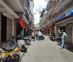 selling minh khai townhouse, hai ba trung, 40m, land area 4.3m. price: 12.6 billion