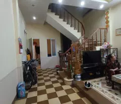 selling minh khai townhouse, hai ba trung, 47m, 4 floors. price: 10.5 billion. contact: 0937158386