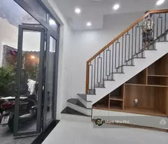 selling monster huynh lien's house, ward 10, tan binh, 2 floors, 5 x 7, 3 bedrooms, 2 bathrooms, price 4.25t tl