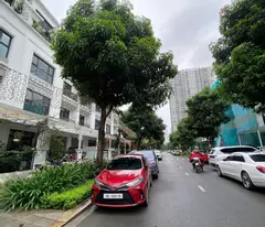 selling next to vinhomes gardenia ham nghi - 156m² x 5t elevator - business - price 73 billion