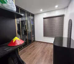 selling nguyen chinh house with 5 floors, sparkling elevator, car, avoiding busy hoang mai business