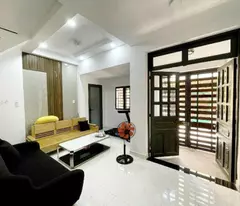 selling no trang long house 5.5x10, 3 bedrooms, close to hxh for only 5 billion