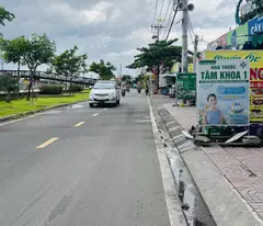 selling phu dinh business front house 6x22, 134m2, only 13 billion