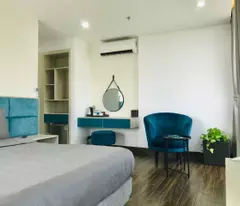 selling phuoc truong 16 apartment building - excellent corner lot - near the sea - only 7.x billion