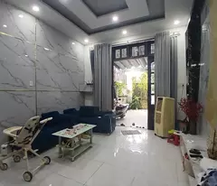 selling private house with 3 floors, 89m2, 4 bedrooms, street 102, tang nhon phu a, district 9. ho chi minh city pink book, 7.95 billion.