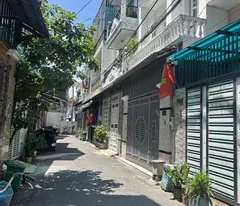 selling private house with 4 floors, 50m2, pink book, district 12, hiep thanh, 5.45 billion.