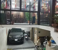 selling quan nhan building, cau giay - 65m² x 9t with basement - mt 5.4m - sidewalk for cars - price 31.7 billion