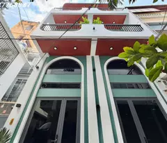 selling servicing - social apartment building - 7 floors - elevator - cash flow 600 million/year - lam van ben district 7 - price 12 billion