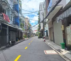 selling social house 8m luy ban bich tan phu 4m x 15m (60m2) 4 floors + street, 1 minute to tan phu market only 9.3 billion!