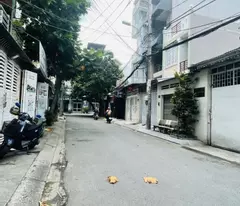 selling social house 8m vuon lai - right at van cao, area: 12x17m, 5 floors - 32 bedrooms, revenue 120 million, 21.5 billion.