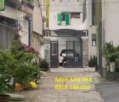 selling social house nguyen xi, 3 floors, next to vincom, nx market, 6 billion