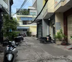 selling social house of nun huynh lien, bay hien ward, tan binh district, 4x10m, 4 floors, price 5.8 billion