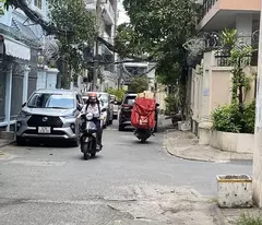selling social house thanh nha 3/2, district 10, 2 floors, less than 5 billion