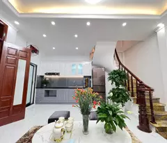 selling the last house in bo de, 38 m x 4 floors, 2 open sides, price 5.35 billion, good owner