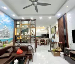 selling townhouse in yen lac, hai ba trung, 54m2, 5 floors, 4.5m square meter. price: 15.6 billion. contact: 0937158386