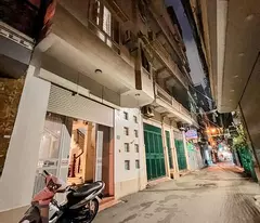 selling townhouse vuong thua vu, thanh xuan, 36m2, 4 floors, 5.2m square meter. price: 13 billion