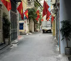 selling townhouse vuong thua vu, thanh xuan, 56m2, 8 floors, 4.3m square meter. price: 18 billion