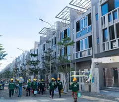 selling townhouses in sycamore the orchard project