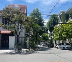 selling two-sided corner lot thanh thai - khue trung - cam le