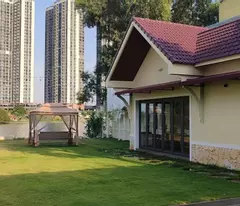 selling villa 1008m2, tan my front, lake view back, 24/36x36m, 3 floors, 150 billion.