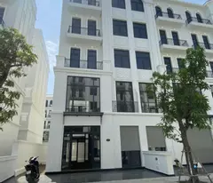 selling vinhomes grand park townhouse 84m2 for 12.8 billion