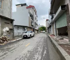 selling vip sublot house - garage - elevator - 2 alleys - vu xuan thieu - huyen: 0936.072.396