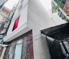 serviced apartment building for sale corner lot of my dinh street. cash flow 600 million/year. 6 floors of elevator designed for 10 rooms