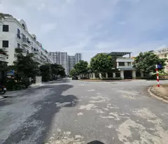 single villa for sale with free 200m2 red book land in da ton, gia lam - so fast! contact 0989894845