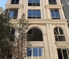 small building – lo duc – 230m2 – 8 floors – 8.3m frontage – cash flow 3 billion/year.