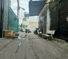 social house for sale right at binh dong temple, intersection 4 commune. 2-storey reinforced concrete house, 48m2. quiet security area.