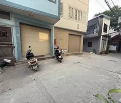 southern house for sale near university road, near the market, 5-storey house
