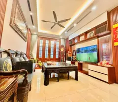state official sells 99 m2 house on trung kinh lake - business - avoid cars - price only 2x billion uncle