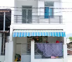 storey house for sale, 300m from ngo to street, 1km from 2/4 street, area 50 m2, ward papers