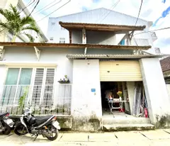 storey house for sale on nguyen tat thanh - behind 1 front house, near an dong villa area