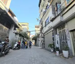 storey house for sale, truck parked at the door, 45m², 7.5 billion, nam du, linh nam