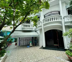 storey villa 260m2 14x19m 6m asphalt road, 62 lam van ben, tan kieng district 7, 29 billion