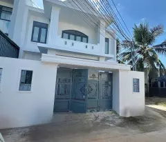 story corner house for sale near vinh hiep railroad hospital