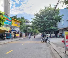 story front house for sale on hoai thanh street next to bac my an market, da nang university of economics