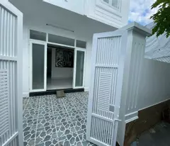 story house for sale in the car need at the pagoda mound in the west direction of nha trang