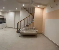 story house for sale lam van ben, 8.5 billion, car always, highly residential area
