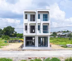 story townhouse for sale, right at the state committee of tuong binh hiep ward... price 2,950 billion